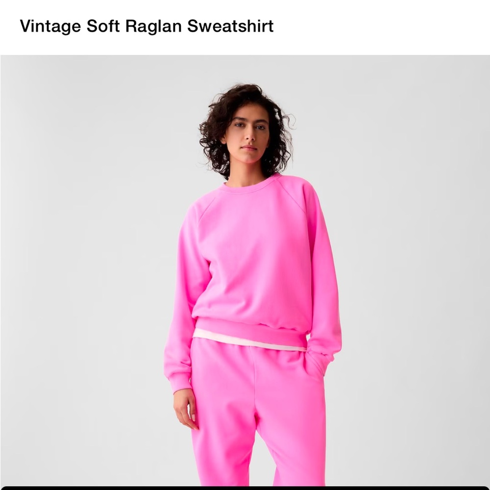NWOT pink sweatshirt